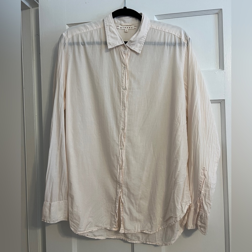 Xirena Beau Light Pale Pink Button Down in size Large